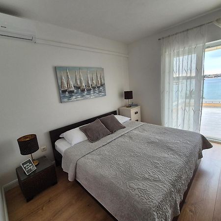 Apartment Danijela No. 2 Novalja Eksteriør billede